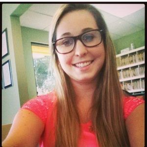 Meet your Posher, Allyson